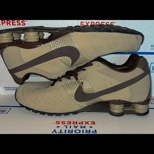 Tan nike shox